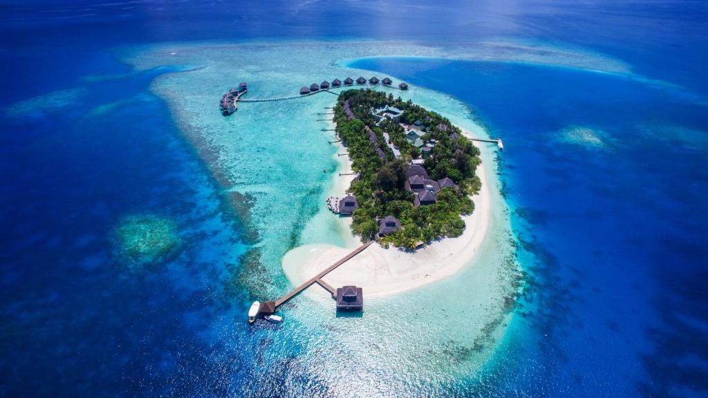 View of Adaaran Prestige Water Villas with adaaran club rannalhi all inclusive maldives reort package,